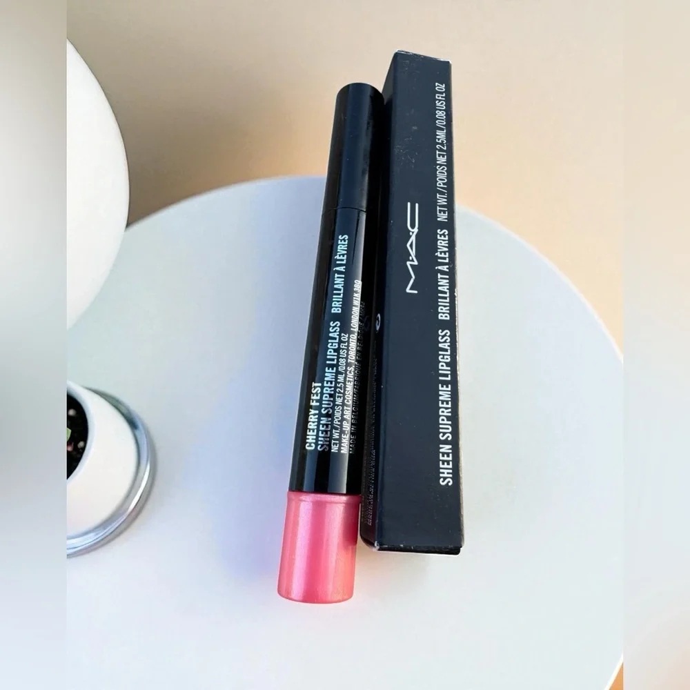 MAC CHERRY FEST Sheen Supreme Lipglass. LIMITED EDITION. NEW IN BOX.